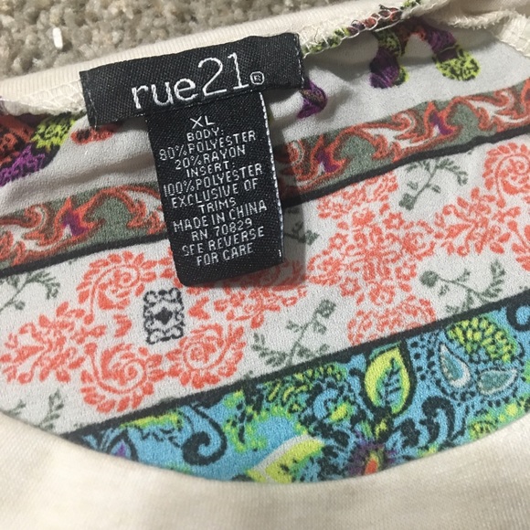 Elephant Sheer Back Shirt Excellent Condition - Picture 3 of 4